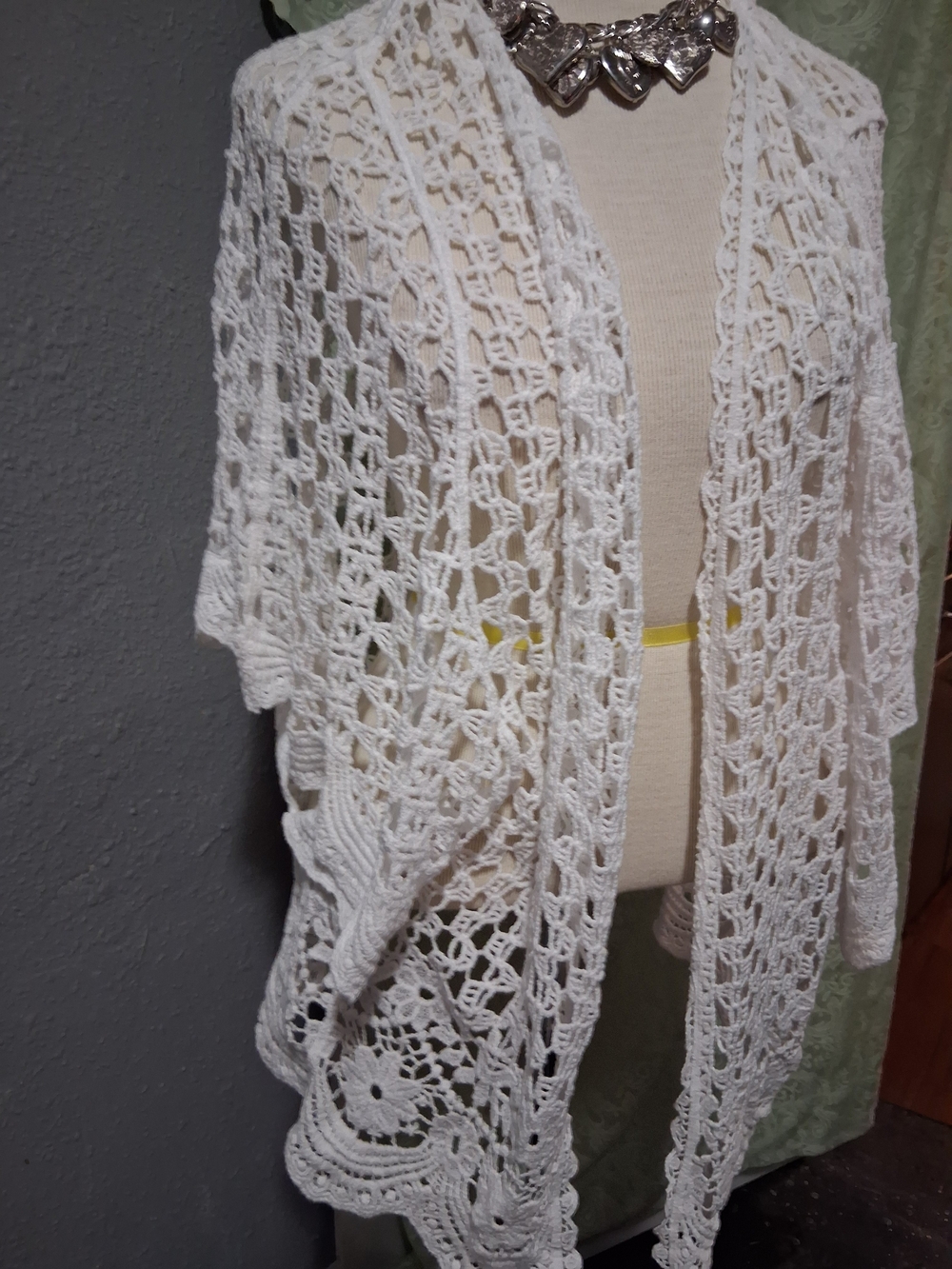 Nina Leonard White Crochet Open-Front Cardigan